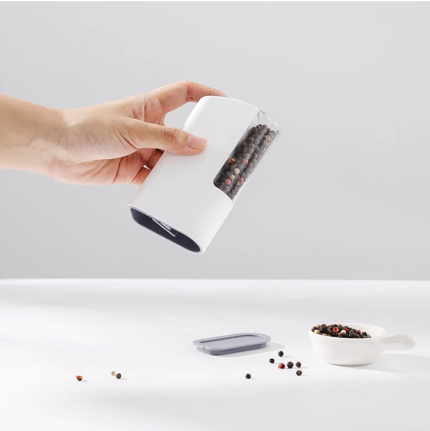 Smart Salt and Pepper Grinder